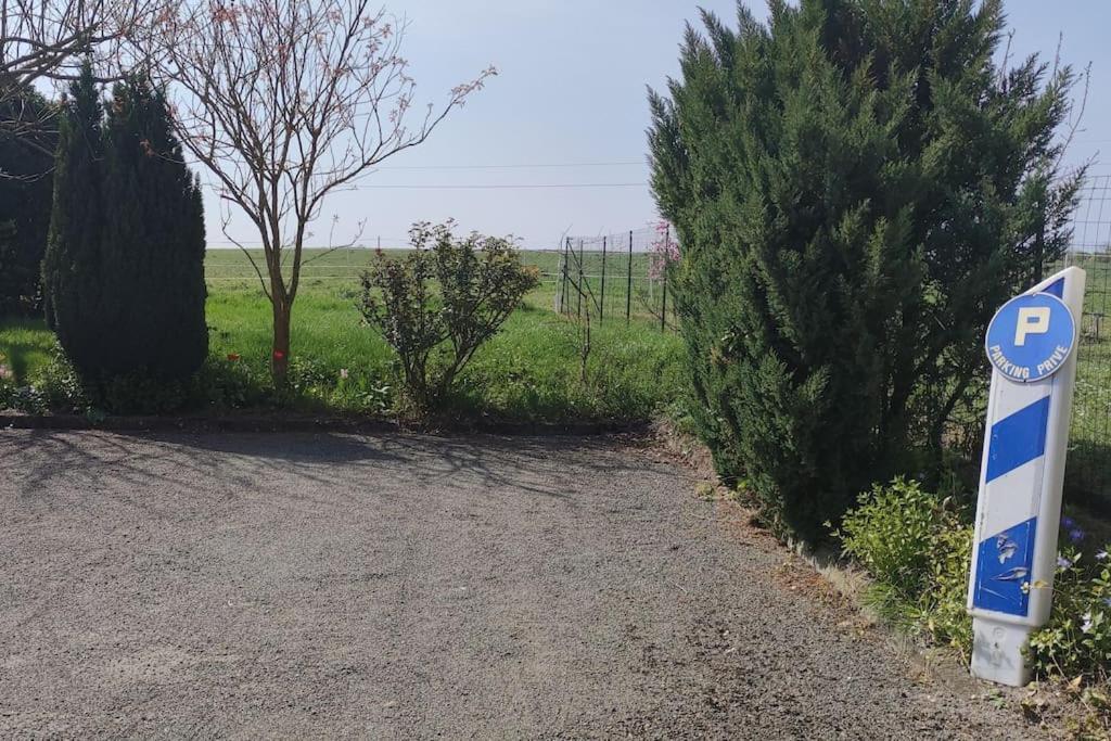 Gîte la Metairie, au calme à la campagne Saint-Seurin-de-Palenne Extérieur photo